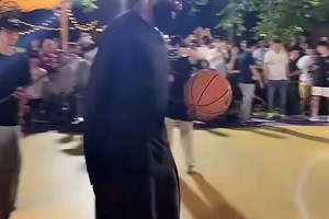 “这就是普通人与NBA的区别，摸不到，真的摸不到”
